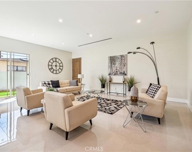 10349 Mapledale Street - Photo Thumbnail 5