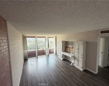 24055 Paseo Del Lago - Photo Thumbnail 9