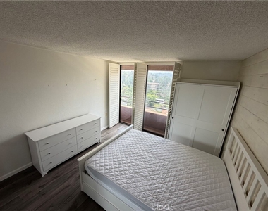 24055 Paseo Del Lago - Photo Thumbnail 10