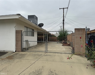 415 S Tahquitz - Photo Thumbnail 2