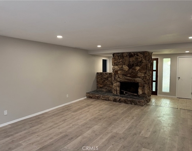 415 S Tahquitz - Photo Thumbnail 18