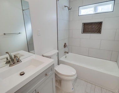 756 Madison Avenue - Photo Thumbnail 20