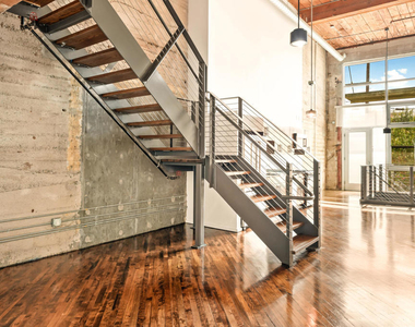 530 S Hewitt Street - Photo Thumbnail 17
