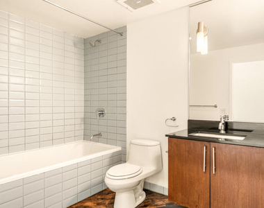 530 S Hewitt Street - Photo Thumbnail 21