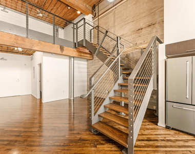 530 S Hewitt Street - Photo Thumbnail 9