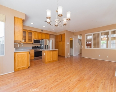1511 Kinsler Court - Photo Thumbnail 14