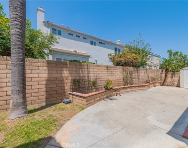 1511 Kinsler Court - Photo Thumbnail 33