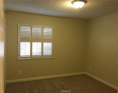 2539 E Seville Avenue - Photo Thumbnail 13