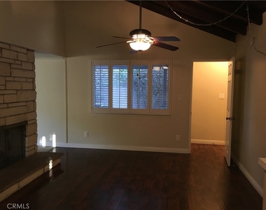 2539 E Seville Avenue - Photo Thumbnail 6