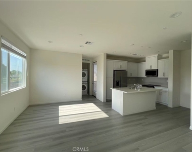 1906 N Ivory Palm Ln - Photo Thumbnail 7