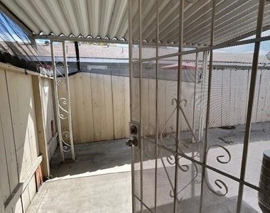 41611 Marine Drive - Photo Thumbnail 13