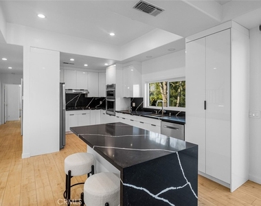 24929 Palmilla Drive - Photo Thumbnail 14