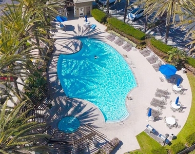 6237 Surfcove - Photo Thumbnail 1