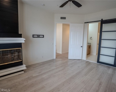 6237 Surfcove - Photo Thumbnail 6