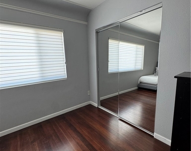 9782 Broadway - Photo Thumbnail 21
