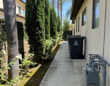 9782 Broadway - Photo Thumbnail 31