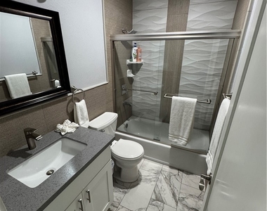 9782 Broadway - Photo Thumbnail 24
