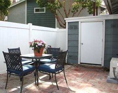 23768 North Shore Lane - Photo Thumbnail 5
