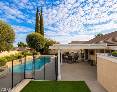 1644 N Mountain View - Photo Thumbnail 11