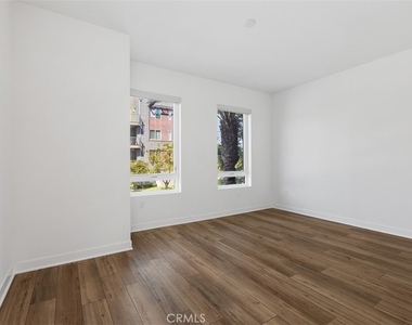 4200 Rivington - Photo Thumbnail 7
