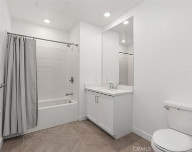 4200 Rivington - Photo Thumbnail 6