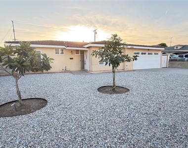 12660 Yorba - Photo Thumbnail 1