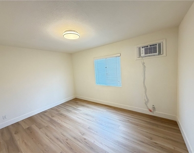 12660 Yorba - Photo Thumbnail 10