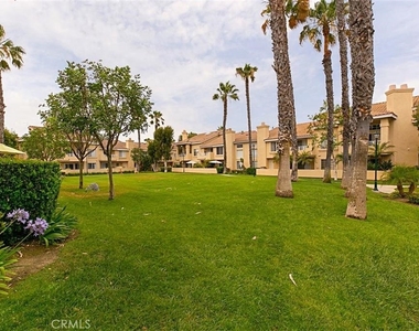 25182 Via Catalina - Photo Thumbnail 21