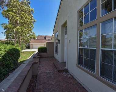 55 Wellesley - Photo Thumbnail 9
