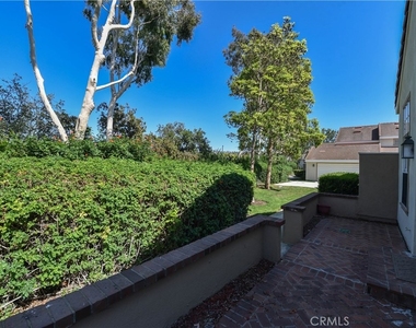 55 Wellesley - Photo Thumbnail 6