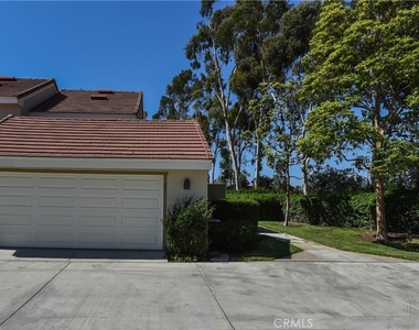 55 Wellesley - Photo Thumbnail 8