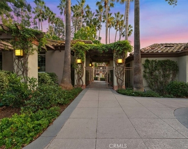 2800 Keller Drive - Photo Thumbnail 18