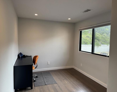 87 Tara Road - Photo Thumbnail 22