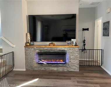 646 Savi Drive - Photo Thumbnail 8
