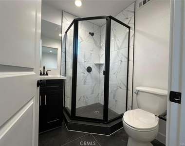 2823 Maple - Photo Thumbnail 5
