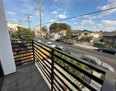 2823 Maple - Photo Thumbnail 2
