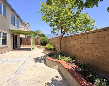 1884 Pinnacle Way - Photo Thumbnail 38