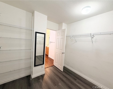 1884 Pinnacle Way - Photo Thumbnail 29