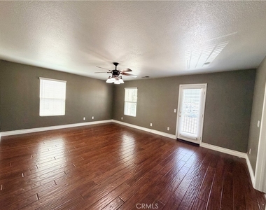 1884 Pinnacle Way - Photo Thumbnail 19