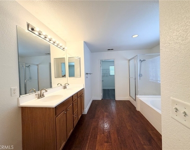 1884 Pinnacle Way - Photo Thumbnail 26