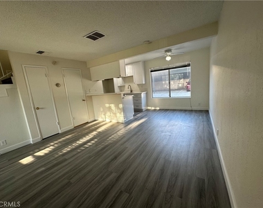 656 Lemar Park Drive - Photo Thumbnail 4