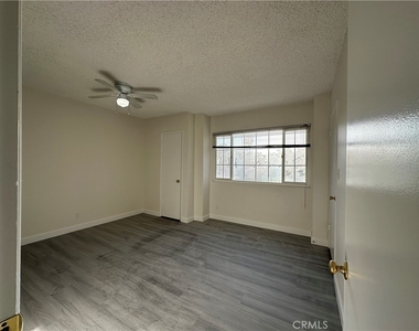 656 Lemar Park Drive - Photo Thumbnail 16