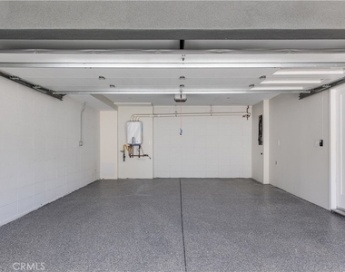 2824 Rowena Avenue - Photo Thumbnail 24