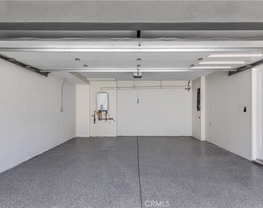 2824 Rowena Avenue - Photo Thumbnail 24