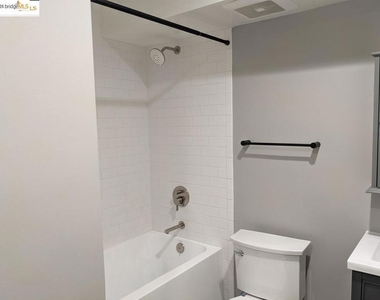 1730 Francisco St - Photo Thumbnail 30