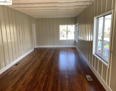 1730 Francisco St - Photo Thumbnail 2