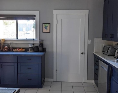 1730 Francisco St - Photo Thumbnail 11