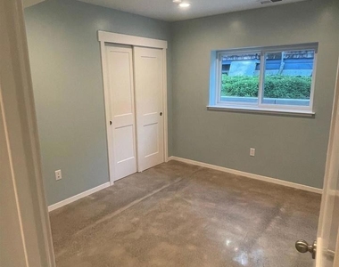 1730 Francisco St - Photo Thumbnail 34