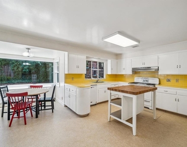 818 Solana - Photo Thumbnail 4