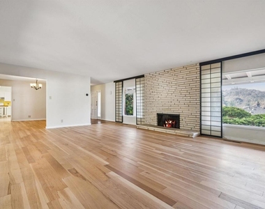 818 Solana - Photo Thumbnail 2